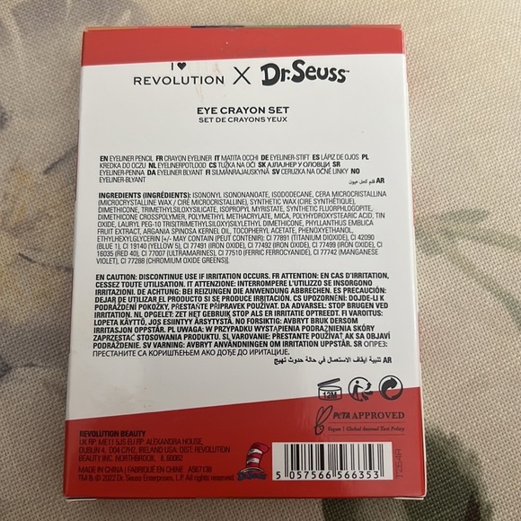 NWT Revolution X Dr.Seuss Eye Crayon Set - Picture 2 of 3